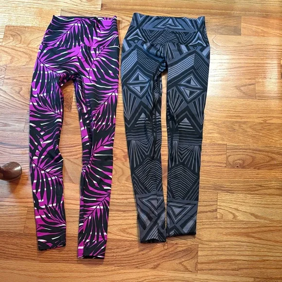 K-DEER Leggings - Black and Pink, Black and Gray Patterns - Picture 1 of 5
